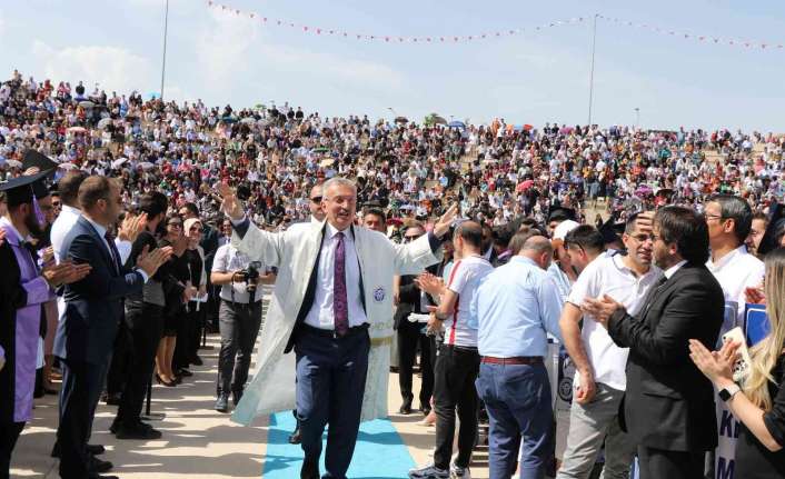 Erzincan Binali Yıldırım Üniversitesi (EBYÜ) Rektörlüğü’ne Rektör Prof. Dr. Akın