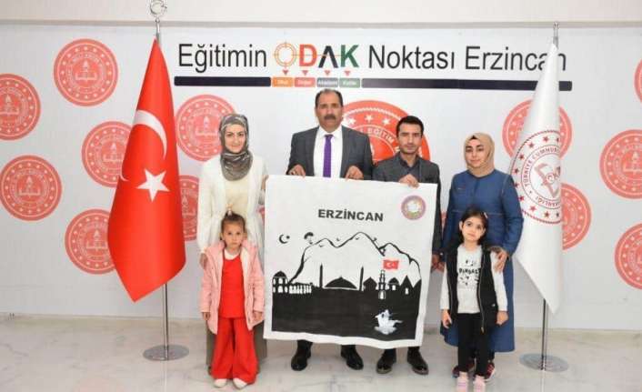 Erzincan İl Milli Eğitim Müdürü Aziz Gün’e Mama Hatun Anaokulundan