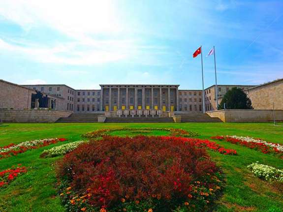 CHP, zamları ele almak için 1 Ekim’e kadar tatil olan