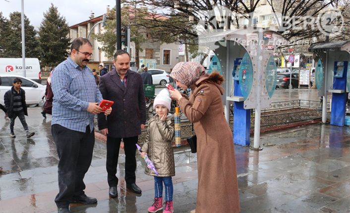 Suriye’nin İdlib kentinde rejim güçlerinin düzenlediği hava saldırısında resmi açıklamaya