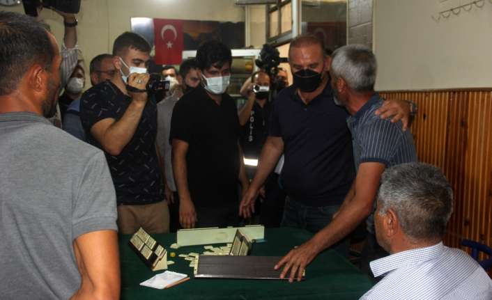 İYİ Parti Genel Başkanı Meral Akşener’in Erzincan’ın Tercan ilçesinde kahvehane