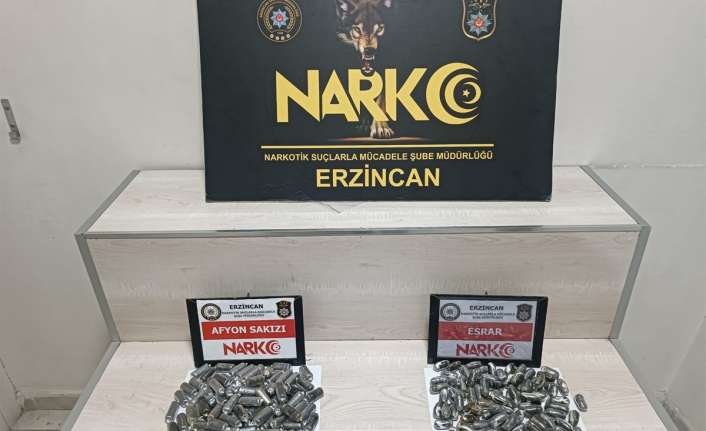 Erzincan polisinin yapmış olduğu uygulamada, midelerinde esrar ve Afyon sakızı