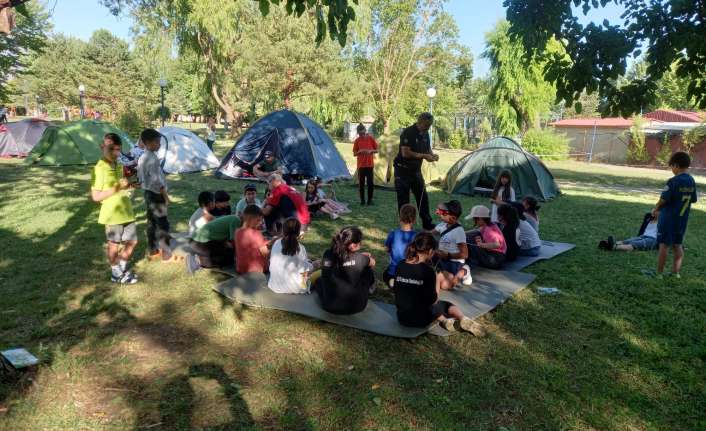 Minik İzcilerden Afet farkındalık kampı Erzincan MEB AKUB okul ve kurumlarda, afet ve acil durumlarla