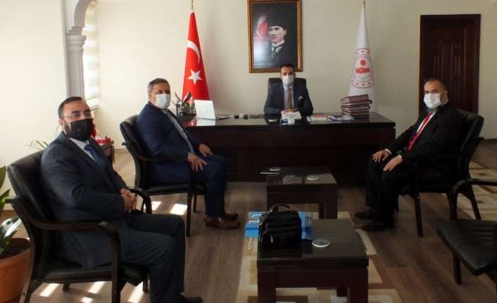 Erzincan İl Müftüsü Burhan Çakır, Tercan Kaymakamı Musa Kazım Çelik’i