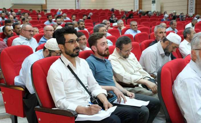 Erzincan’da Müftülük personeline yönelik “Tecrübe ve Paylaşım” toplantısı gerçekleştirildi.