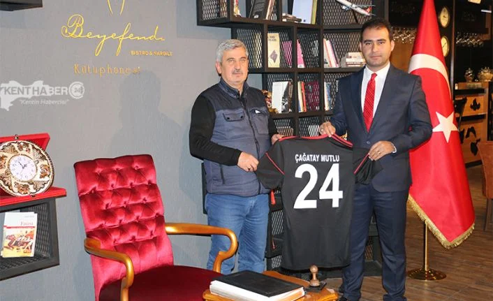 3. Lig 1. Gurupta şampiyonluk mücadelesi veren Anagold 24Erzincanspora maddi