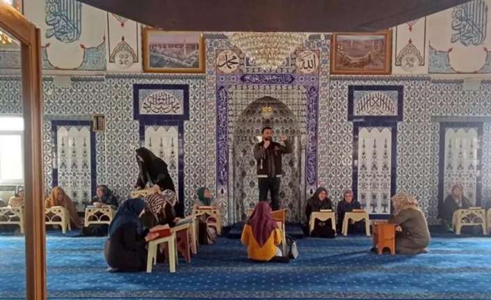 ERZİNCAN’DA ''EN İYİ NARKOTİK POLİSİ: ANNE'' PROJESİ ÇERÇEVESİNDE BİLGİLENDİRME ÇALIŞMASI