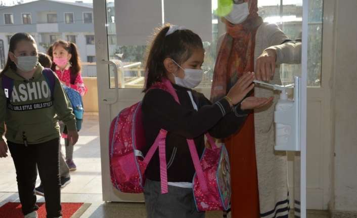 Erzincan’da yüz yüze eğitime geçiş planlamasının ikinci aşamasında, ilkokul 2,