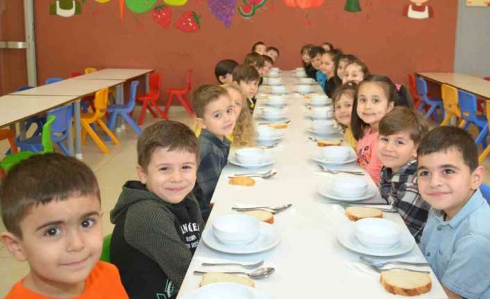 Millî Eğitim Bakanı Mahmut Özer, 2022-2023 eğitim öğretim döneminin ikinci