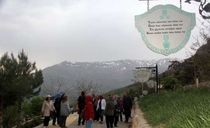 Erzincan’ın Kemaliye ilçesinde Osmanlı döneminde gurbete giden eşlerine özlem ve