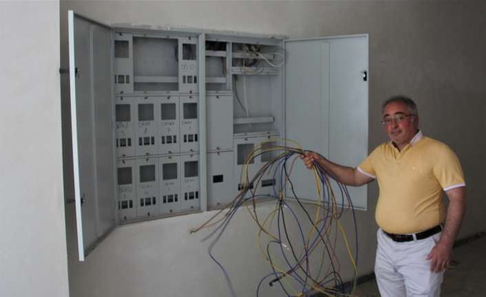 Erzincan’da sokağa çıkma kısıtlamasının olduğu saatlerde inşaatlarda meydana gelen kablo