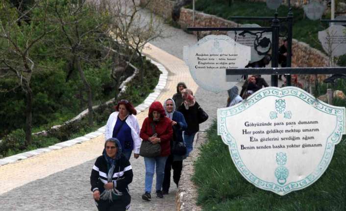 Erzincan’ın Kemaliye ilçesinde Osmanlı döneminde gurbete giden eşlerine özlem ve