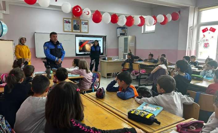 Erzincan İl Emniyet Müdürlüğü Toplum Destekli Polislik Şube Müdürlüğü personelleri