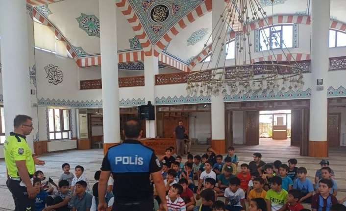 Erzincan’da Toplum Destekli Polislik Şube Müdürlüğü ve Trafik Tescil ve