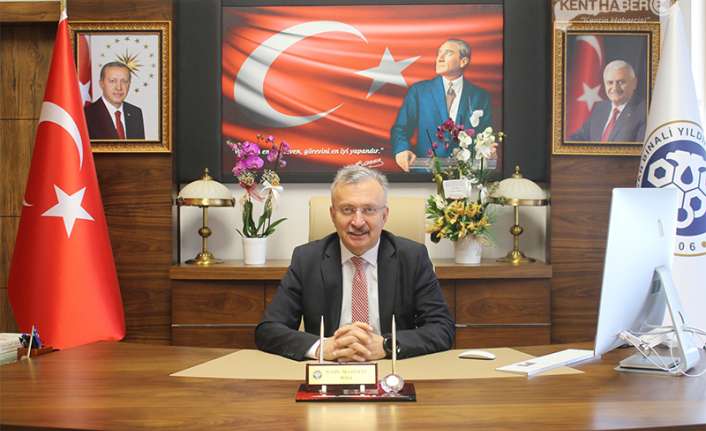 Erzincan Binali Yıldırım Üniversitesi (EBYÜ) Rektörü Prof. Dr. Akın Levent,