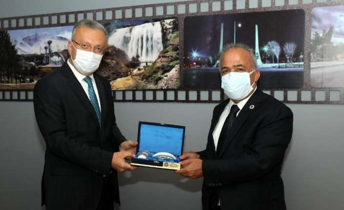 Binali Yıldırım Üniversitesi Rektörü Prof. Dr. Akın Levent, Atatürk Üniversitesi