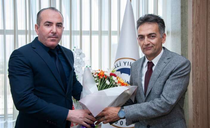 Erzincan Binali Yıldırım Üniversitesi Rektör yardımcılığına atanan Prof. Dr. Çağrı