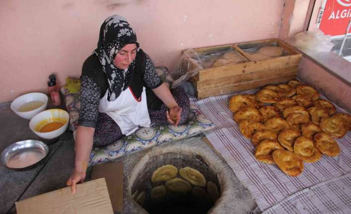 Erzincan’ın yöresel lezzetlerinden olan, kavrulmuş un ve yağlı hamurdan yapılan