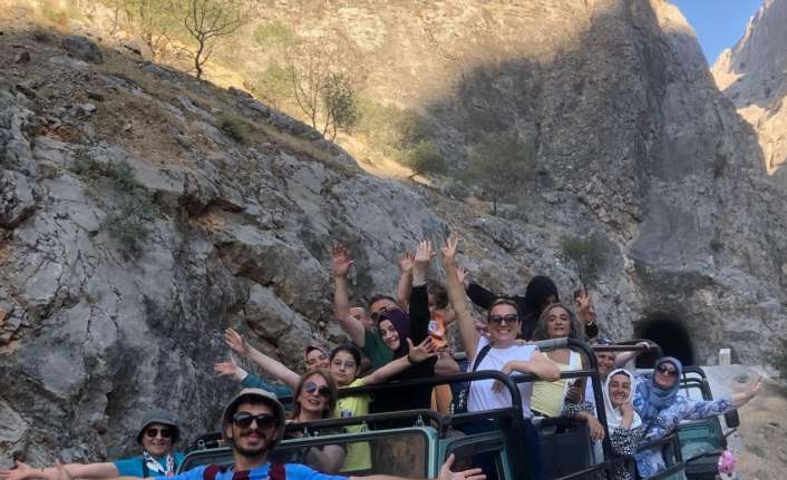 SAKİN ŞEHİR KEMALİYE, YAZ AYLARINDA İLÇE NÜFUSUNUN 10 KATI ZİYARETÇİ