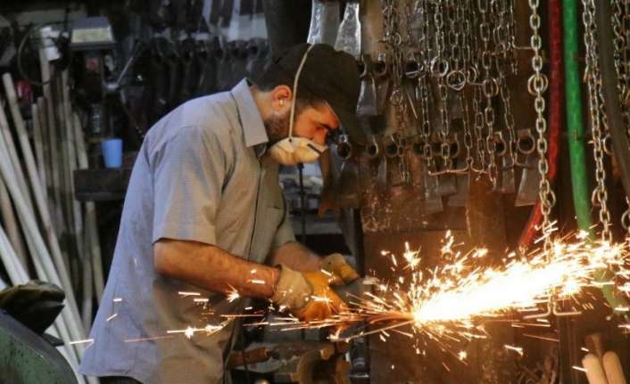 Sanayi üretimi nisan da yıllık bazda yüzde 6,4 olan beklentileri