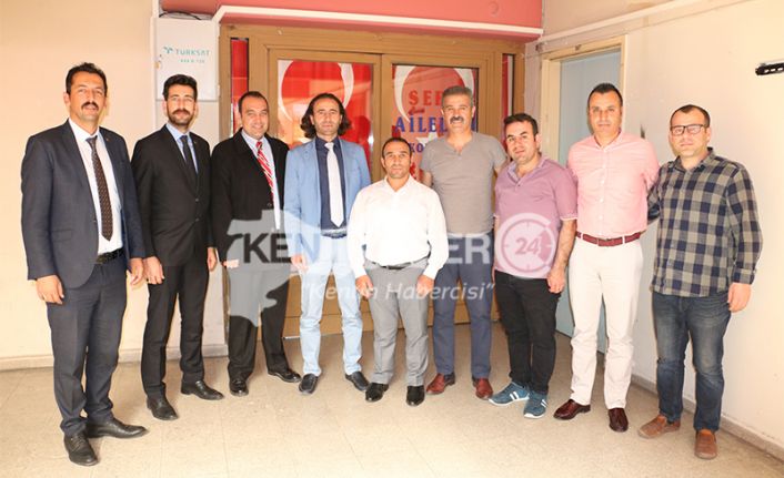 Erzincan Şehit Aileleri Koruma Derneğini ziyaret eden Ülkü Ocakları Erzincan