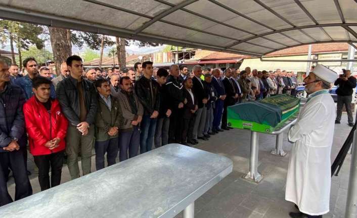 DİYARBAKIR'DA PKK'LI TERÖRİSTLERCE BOMBA YÜKLÜ ARAÇLA DÜZENLENEN SALDIRIDA ŞEHİT DÜŞEN