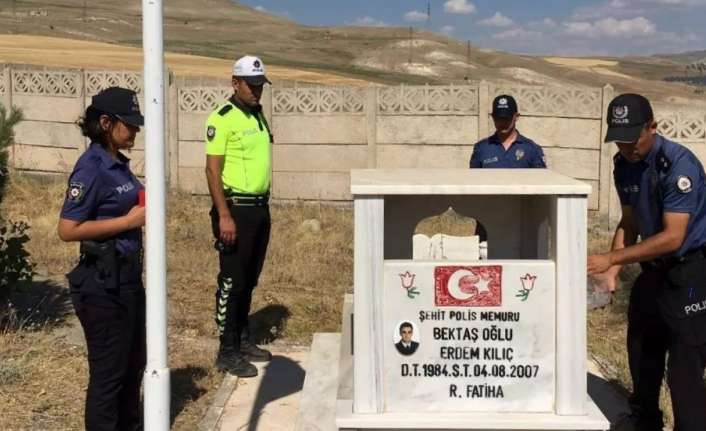 Tercan İlçe Emniyet Müdürlüğü ekipleri 2007 yılında İstanbul’da şehit olan