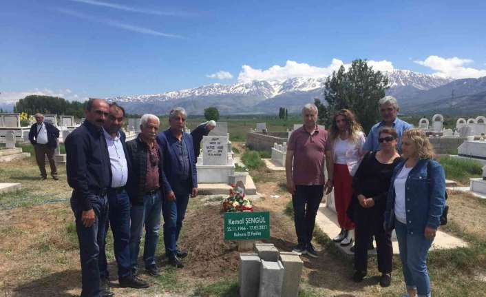 Geçtiğimiz yıl Covid-19’dan vefat eden Erzincan Merkeze bağlı Mollaköy Belde