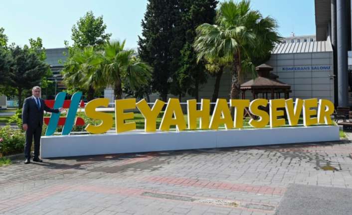 Gençlik ve Spor Bakanı Dr. Osman Aşkın Bak, gençlerin büyük