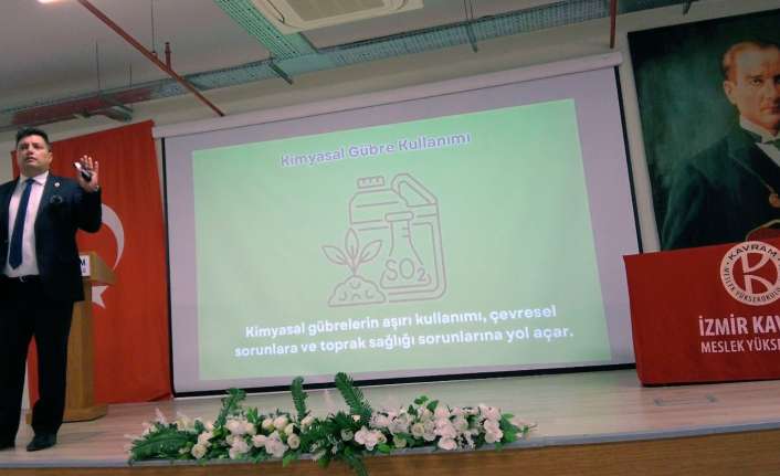 Ziraat Mühendisi Mesut Özmenay, İzmir Kavram Meslek Yüksekokulu’nda "Sürdürülebilir Tarım"