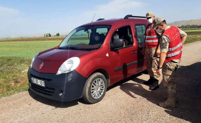 Erzincan’ın Tercan ilçesinde, korona virüs (Covid-19) salgınıyla mücadelede denetimler devam