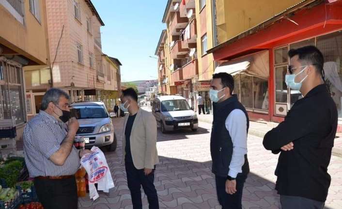 Erzincan’ın Tercan ilçesinde, Kaymakam Musa Kazım Çelik başkanlığında tam kapanma