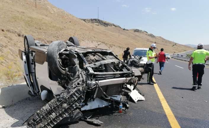 Erzincan’da direksiyon hâkimiyetini kaybeden