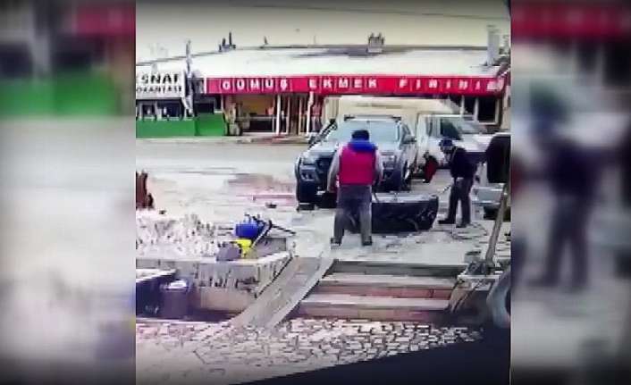 Erzincan’da bir oto lastik tamircisinde şişirilen traktör lastiği büyük bir