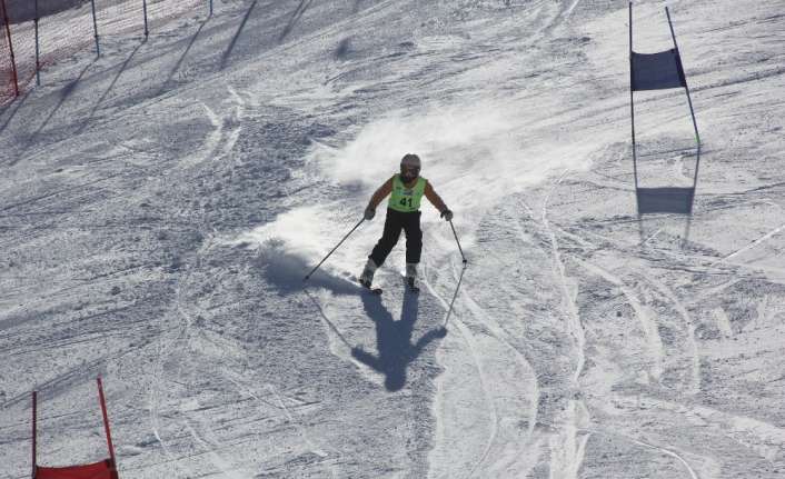 Türkiye Kayak Federasyonu tarafından düzenlenen Alp Disiplini A Grubu Eleme