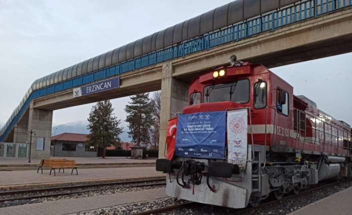 Türkiye’den Çin’e giden ilk ihracat treni, Erzincan garında bir süre