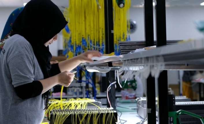ÜCRETLİ ÇALIŞAN SAYISI MARTTA YILLIK BAZDA YÜZDE 6,5 ARTTI