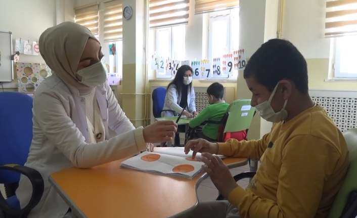 Milli İrade Özel Eğitim Uygulama Okulu öğretmenleri tarafından hazırlanan "