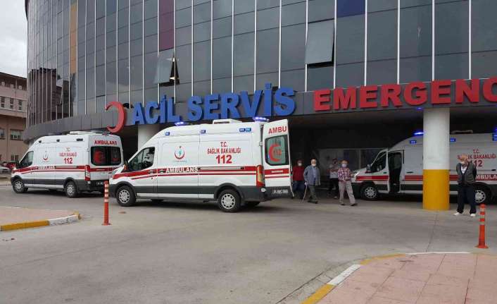 Erzincan’ın Üzümlü ilçesinde, iki aile arasında çıkan kavgada 2 kişi