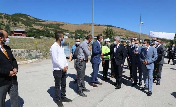 Erzincan Valisi Mehmet Makas, ilçe ziyaretleri kapsamında ilk resmi ziyaretini