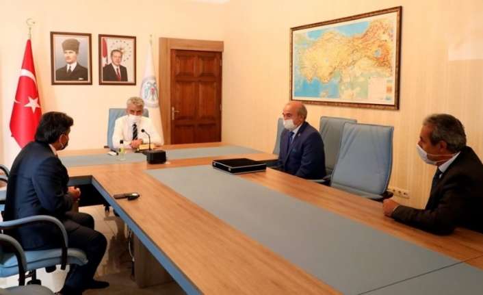 ERZİNCAN KÖY VE MAHALLE MUHTARLARI DERNEĞİ BAŞKANI OĞUZ TEKCAN VE