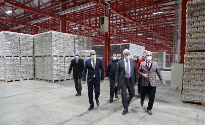 Erzincan Valisi Mehmet Makas, Türk Kızılay’ının kentte faaliyet gösterdiği tesislerde