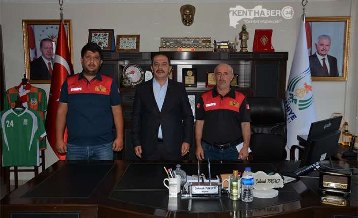 Antalya Manavgat’taki orman yangınlarına müdahale için bölgeye intikal eden Refahiye