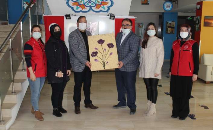 Türkiye’de her yıl 1-7 Mart tarihlerinde kutlanan Yeşilay Haftası münasebetiyle