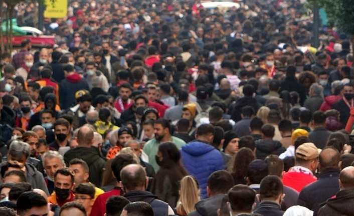 YURT DIŞINDAN TÜRKİYE'YE 739 BİN 364 KİŞİ GÖÇ ETTİ