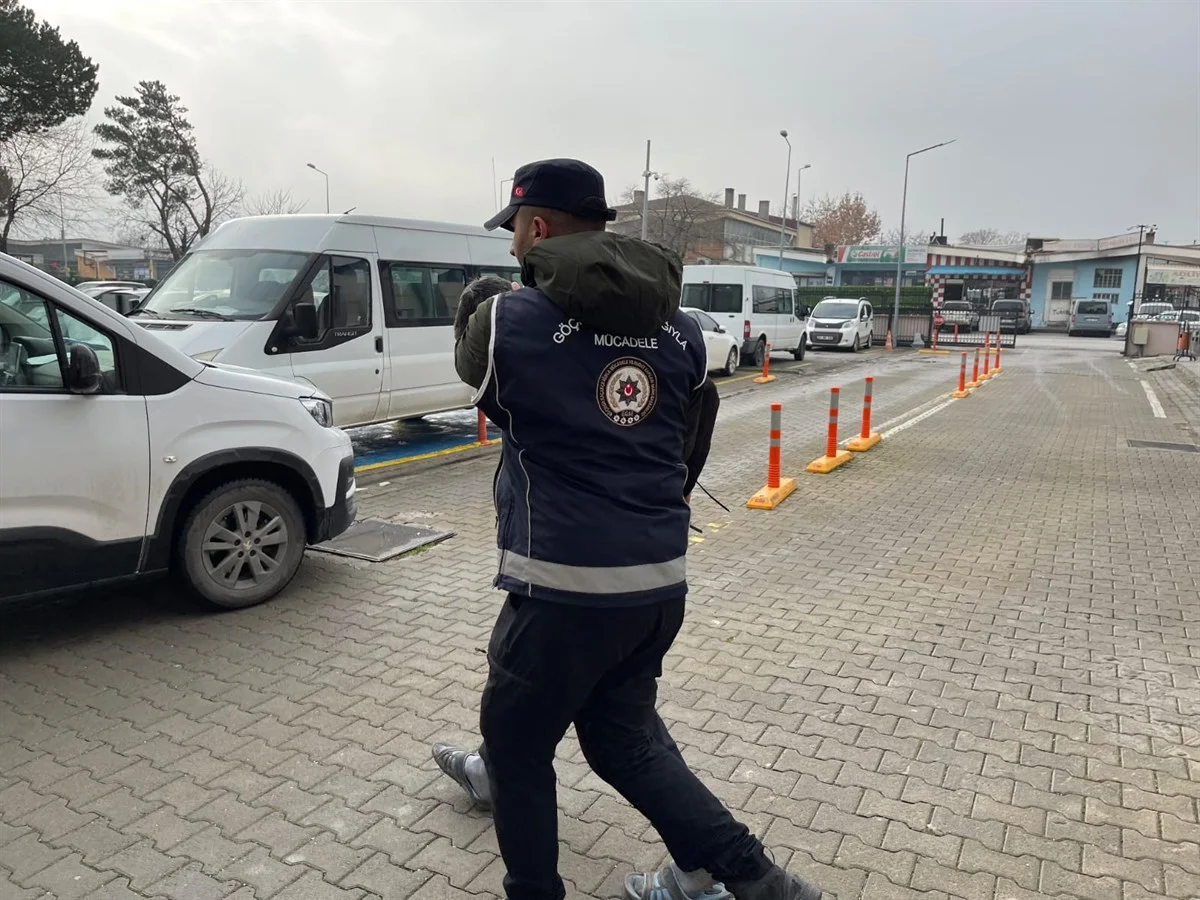 Erzincan’da polis ekiplerince Erzurum – Erzincan Karayolundaki Polis uygulama noktasında