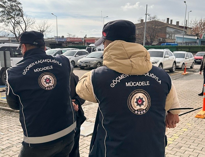 Erzincan'da uygulama noktasında polisin