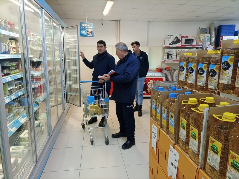 Erzincan Belediyesi Zabıta Müdürlüğü ekipleri, Erzincan Belediyesi sınırları içerisinde hizmet
