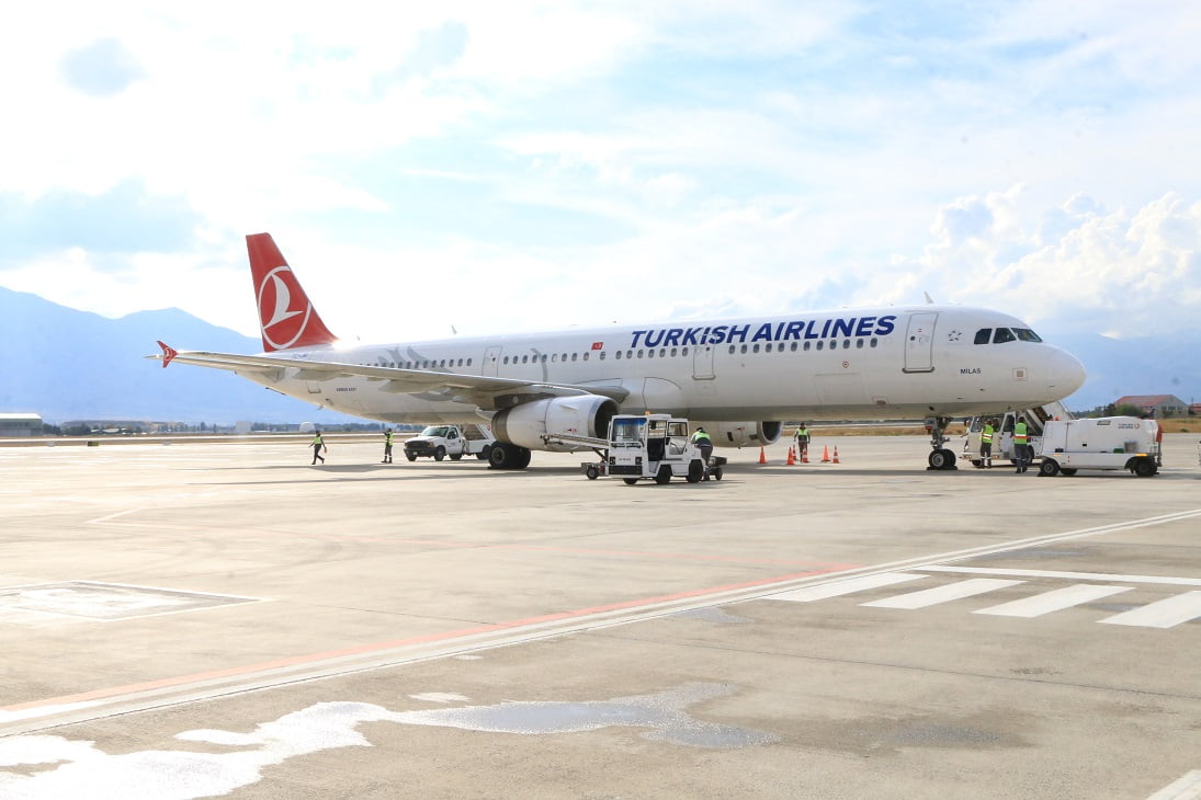 Aralık ayında Yıldırım Akbulut Havalimanı’nda 27 bin 931 yolcuya hizmet verildi