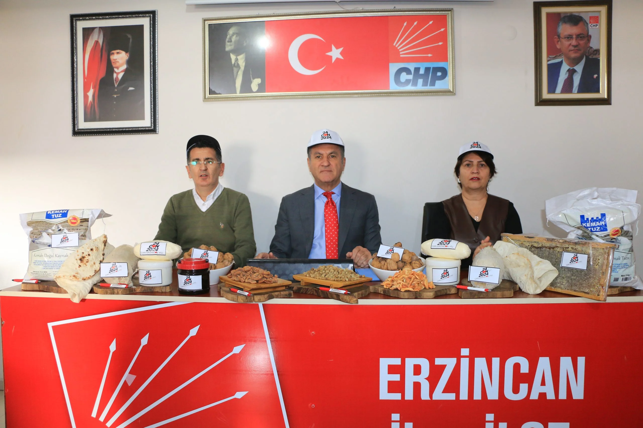 Cumhuriyet Halk Partisi (CHP) Erzincan Milletvekili Mustafa Sarıgül Erzincan ve